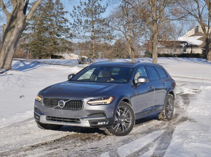 2018 Volvo V90 Cross Country T6 exterior