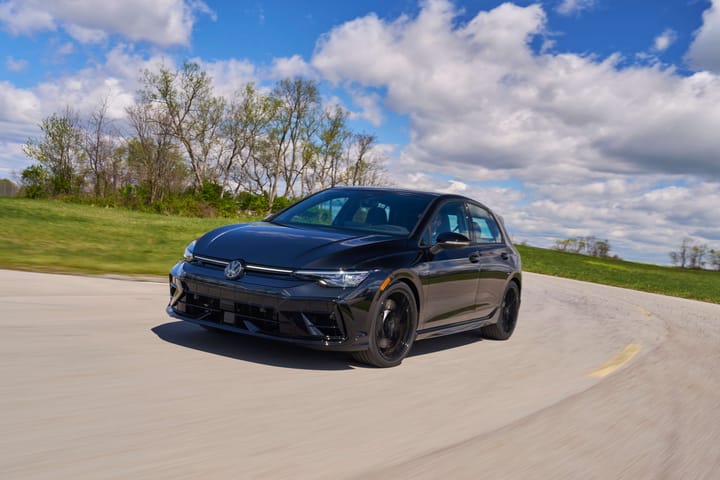 2025 Volkswagen Golf R Black DCT 4Motion exterior