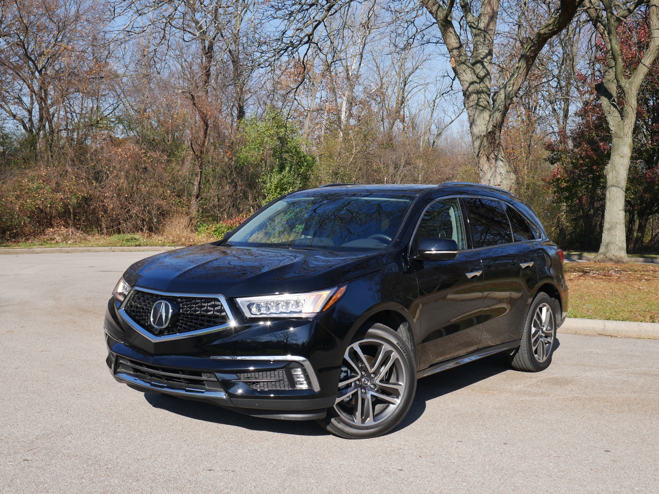 2018 Acura MDX SH-AWD: Active family premium 3-Row anti-van gets updated beak.